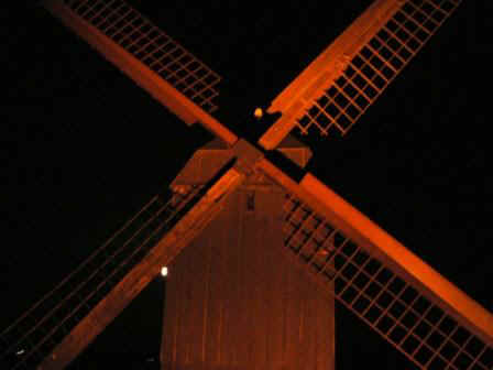 beleuchtet.jpg (13094 Byte)